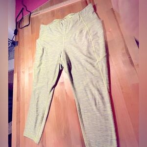 Xersion Quick-Dri Light Green Leggings